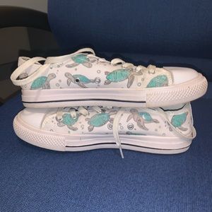 Custom design converse
